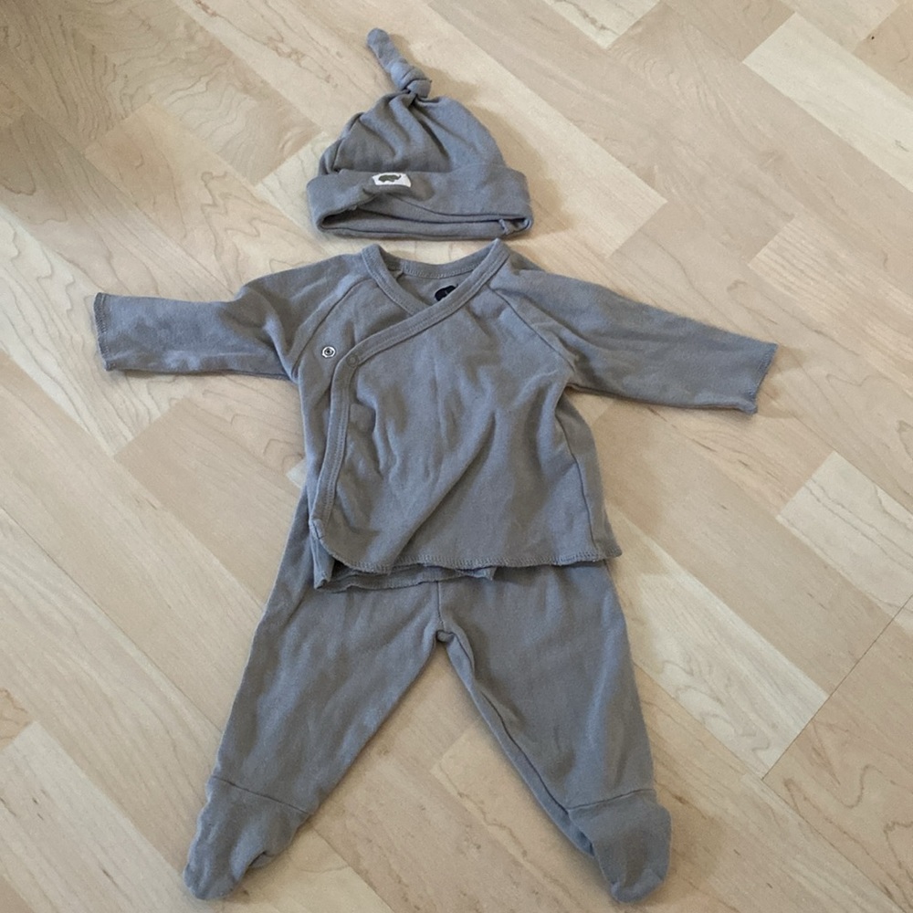 Monica + Andy newborn outfit, tan/grey, 0-3 months